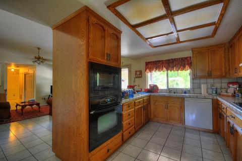2140 N Berkeley Ave, Turlock, CA 95382 photo 10