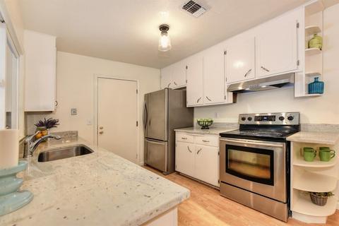 935 Bienville St, Davis, CA 95616 photo 16