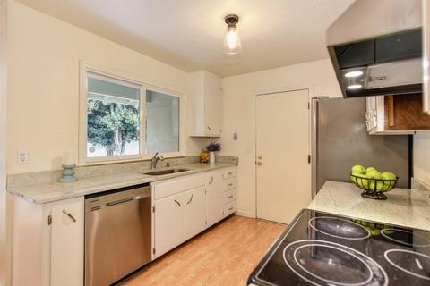 935 Bienville St, Davis, CA 95616 photo 15
