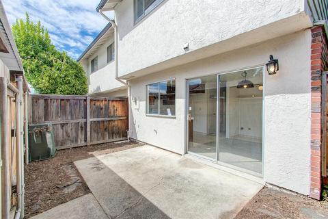 3948 Oak Villa Cir, Carmichael, CA 95608 photo 4