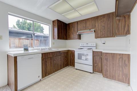 3948 Oak Villa Cir, Carmichael, CA 95608 photo 2