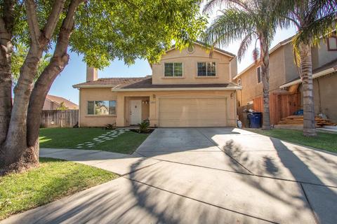 1063 S Moonlight Dr, Ceres, CA 95307 photo 4
