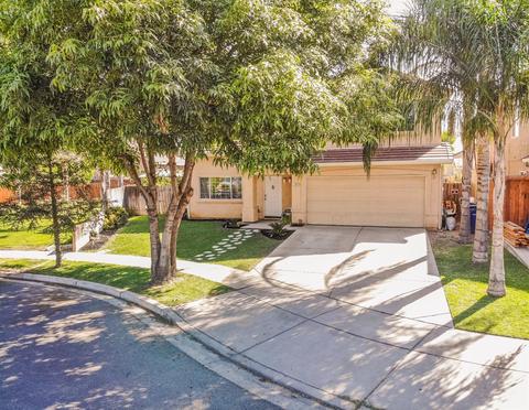 1063 S Moonlight Dr, Ceres, CA 95307 photo 3