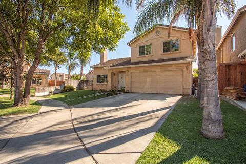 1063 S Moonlight Dr, Ceres, CA 95307 photo 2