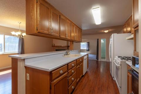 5833 Parkoaks Dr, Carmichael, CA 95608 photo 19