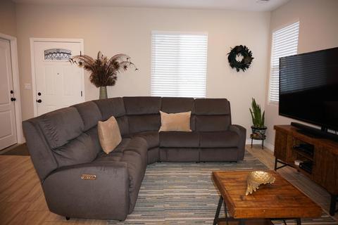 731 Kazmir, Modesto, CA 95351 photo 4