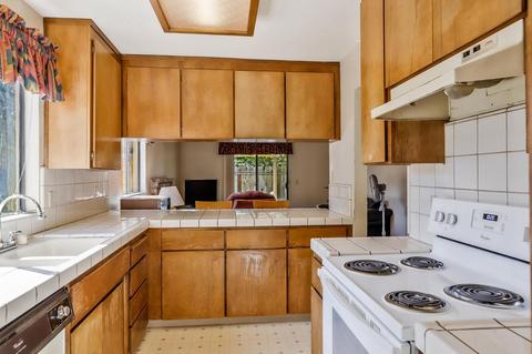 2708 Peek Ct, Modesto, CA 95358 photo 13