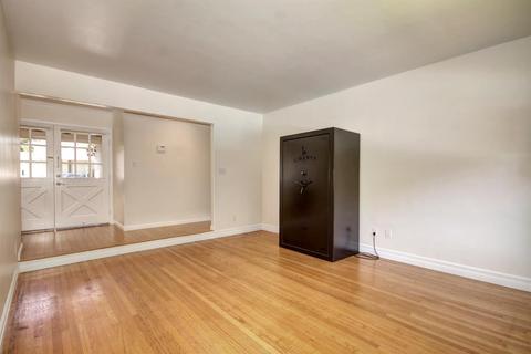 6219 Hilltop Dr, Carmichael, CA 95608 photo 9
