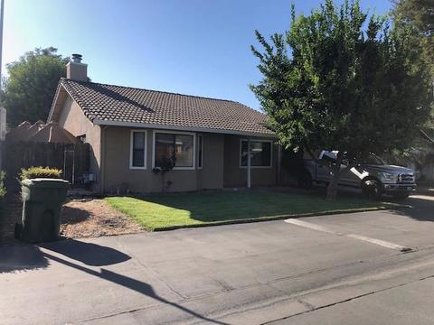 1321 Windsor Ct, Turlock, CA 95380 photo 2