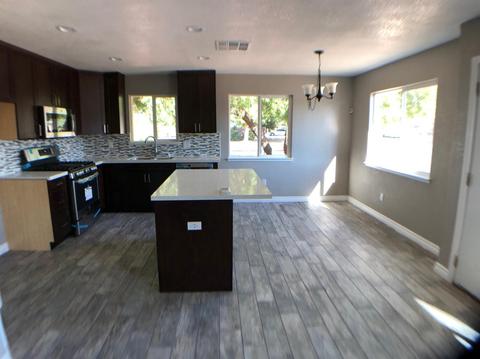 695 O St, Lathrop, CA 95330 photo 1