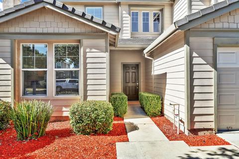 379 Burlington Dr, Tracy, CA 95376 photo 2