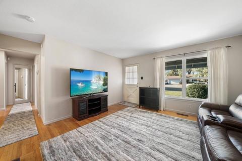 6630 Templeton Dr, Carmichael, CA 95608 photo 3