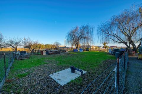 867 Olive Ave, Patterson, CA 95363 photo 14