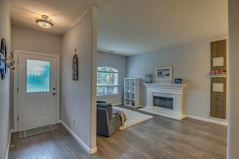 1139 South Mls, Lodi, CA 95242 photo 4