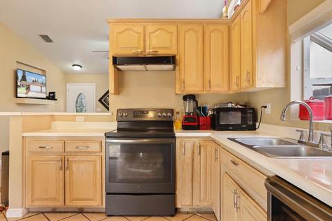 4950 John Wayne Dr, Ceres, CA 95307 photo 9