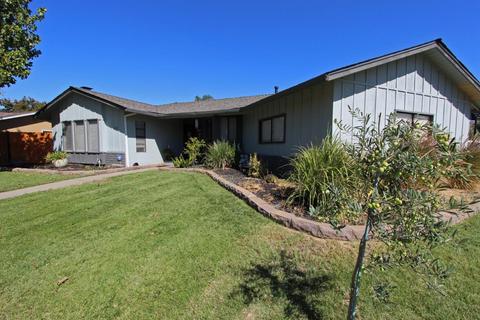 1100 Lillian Dr, Modesto, CA 95355 photo 2
