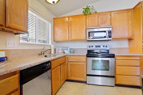 807 Sugar Pine Dr, Lathrop, CA 95330 photo 12
