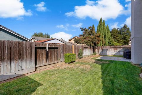807 Sugar Pine Dr, Lathrop, CA 95330 photo 23