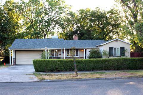 222 N 6th St, Patterson, CA 95363 photo 1