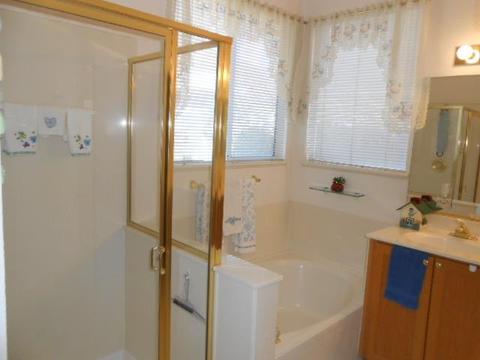 2351 Meadowbrook Dr, Lodi, CA 95242 photo 32