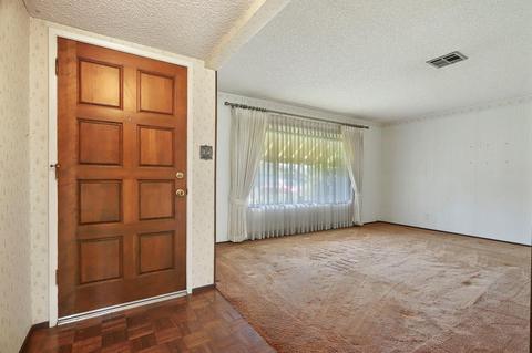 1609 W Vine St, Lodi, CA 95242 photo 3