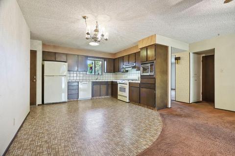 1609 W Vine St, Lodi, CA 95242 photo 9