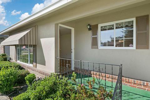 1227 S Avena, Lodi, CA 95240 photo 3