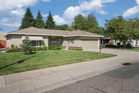 1227 S Avena, Lodi, CA 95240 photo 2