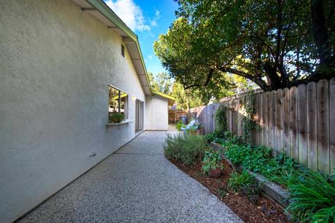 682 Bianco Ct, Davis, CA 95616 photo 39