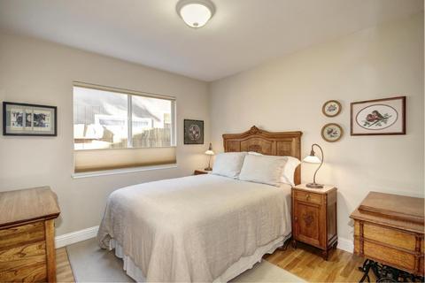 921 Zaragoza St, Davis, CA 95618 photo 28