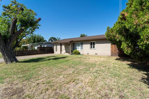 937 Badgley Dr, Modesto, CA 95350 photo 2