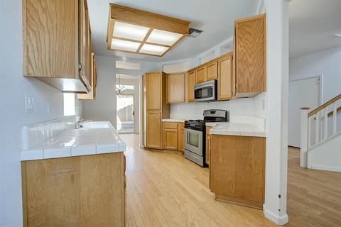 8116 Deer Spring Cir, Antelope, CA 95843 photo 3