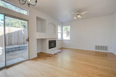 8116 Deer Spring Cir, Antelope, CA 95843 photo 9