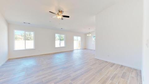 1031 Winter Ln, Patterson, CA 95363 photo 5