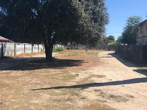 712 Empire Ave, Modesto, CA 95354 photo 1