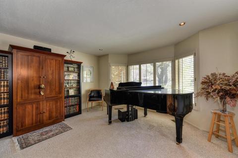 4819 Marlborough Way, Carmichael, CA 95608 photo 8