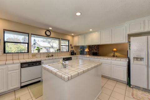4819 Marlborough Way, Carmichael, CA 95608 photo 14