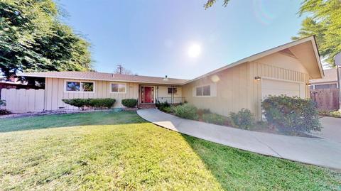 2912 Windsor Ln, Modesto, CA 95350 photo 4