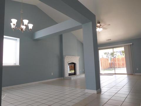 2305 Cyrus Hall Dr, Modesto, CA 95358 photo 3