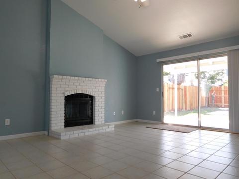 2305 Cyrus Hall Dr, Modesto, CA 95358 photo 4