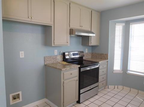 2305 Cyrus Hall Dr, Modesto, CA 95358 photo 6