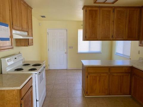 837 High St, Turlock, CA 95380 photo 2