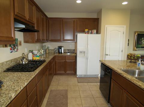 2004 Thomas Taylor Dr, Hughson, CA 95326 photo 12