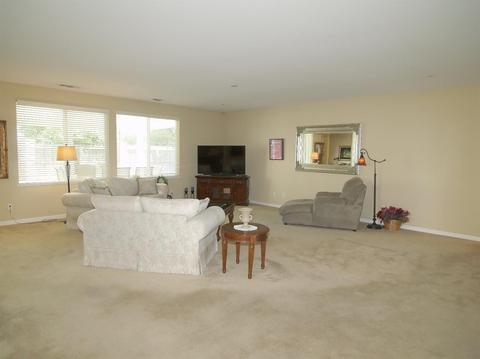2004 Thomas Taylor Dr, Hughson, CA 95326 photo 8