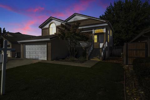 2203 Condor Ct, Lodi, CA 95240 photo 2