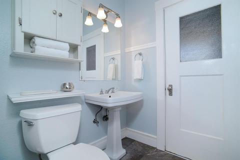 830 8th Ave, Sacramento, CA 95818 photo 23