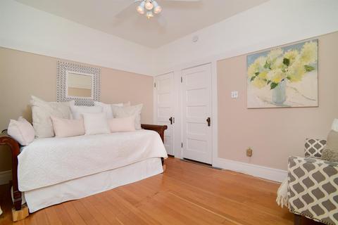 830 8th Ave, Sacramento, CA 95818 photo 22