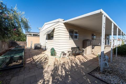 2020 Kauai Dr, Modesto, CA 95355 photo 2