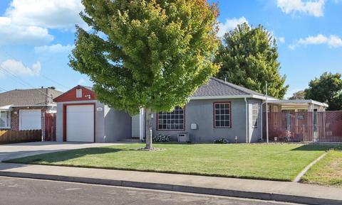 554 Michigan Ave, Manteca, CA 95337 photo 2