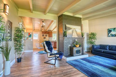 426 S Powers Ave, Manteca, CA 95336 photo 1